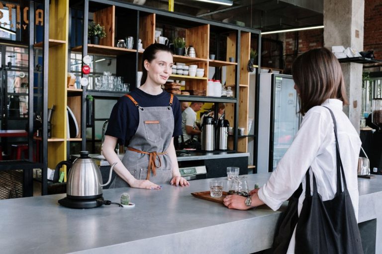 atención al cliente bar